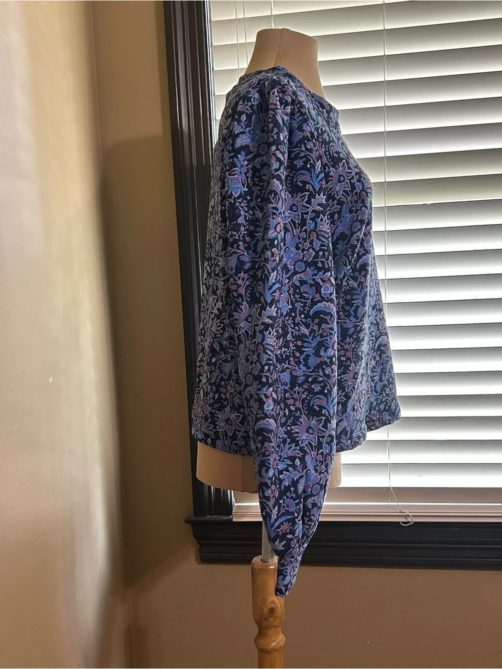 Maison D’ Amelie Paris Peri Floral Crewneck Sweatshirt in Navy and Lavender